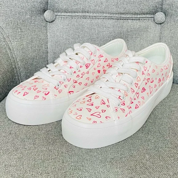 Joie White Platform Laced Low Top Sneaker w/ Watercolor Heart Pattern - $188 NWT - Picture 2 of 6